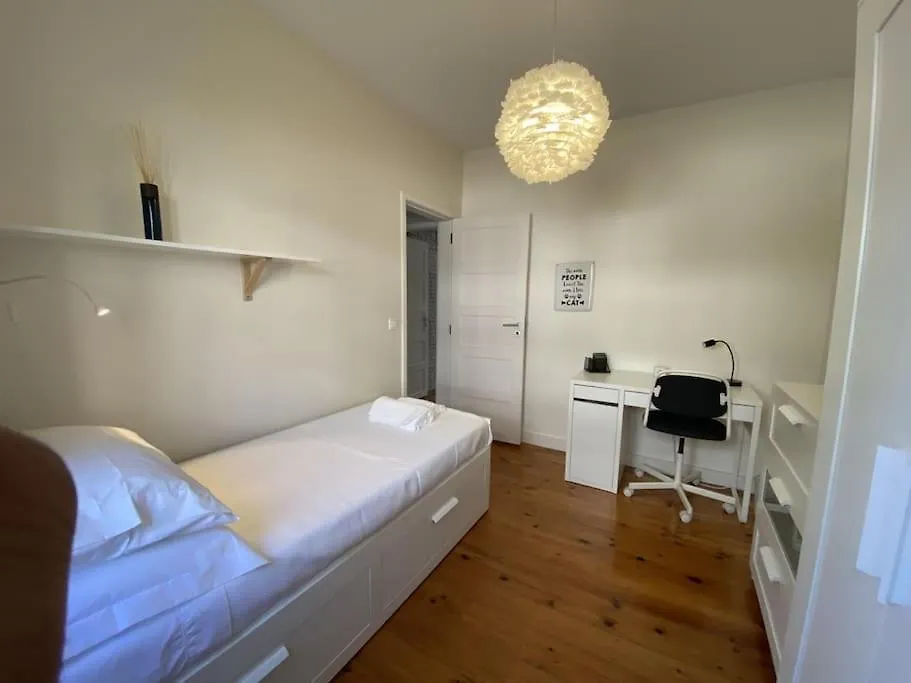 Apartment T2 Alvalade Em Lisboa Para 3 Pessoas