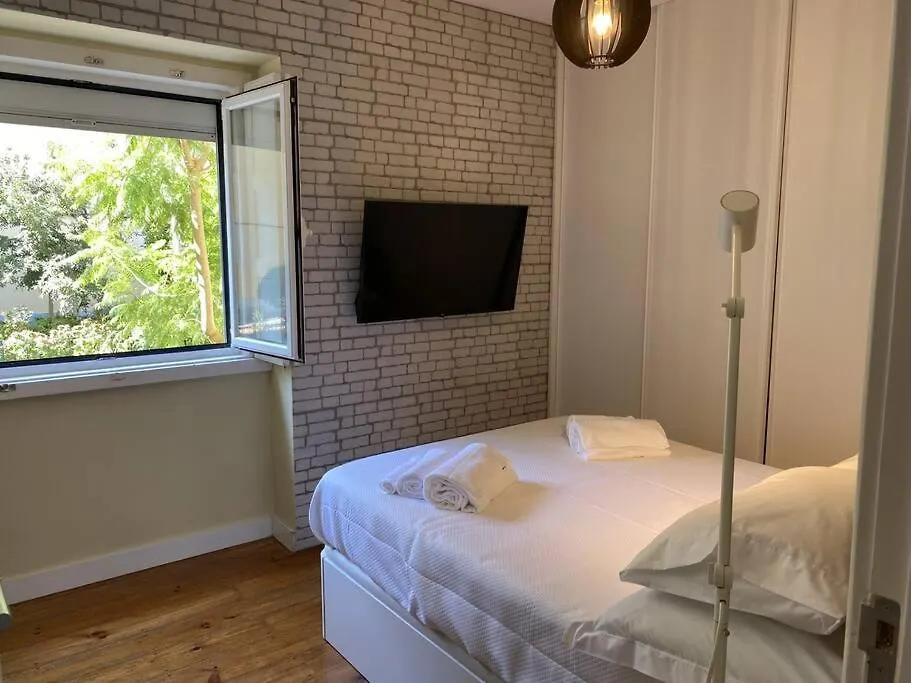 T2 Alvalade Em Lisboa Para 3 Pessoas Apartamento